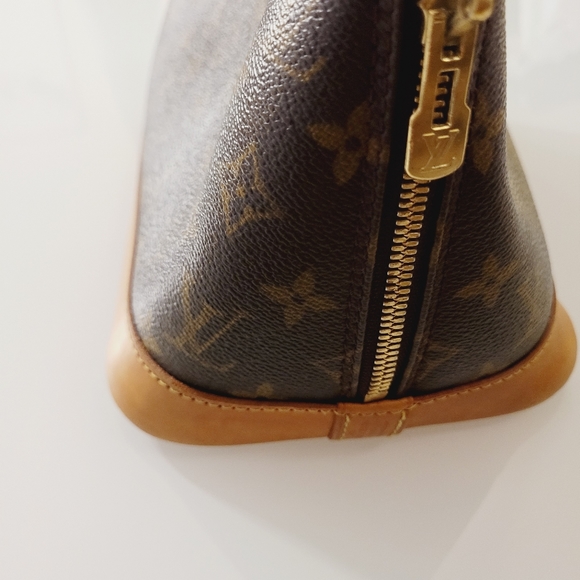 LOUIS VUITTON Monogram ALMA - Picture 9 of 12